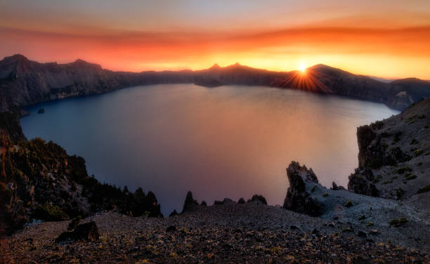 istock Smoky Crater Lake Sunset | Oregon 1136493889