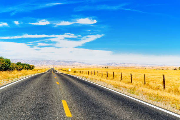 istock Endless American asphalt roads in Arizona state. 1136524304