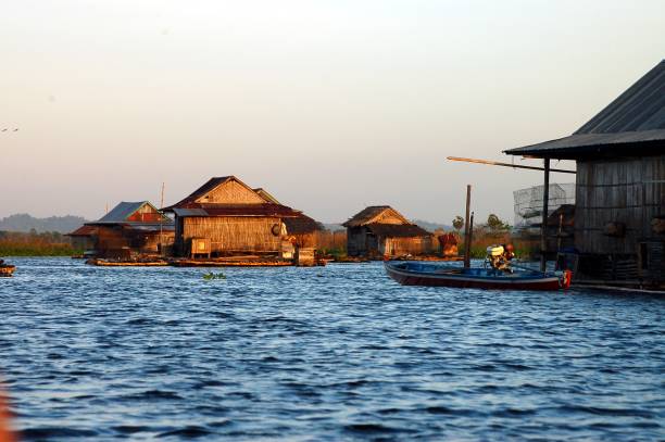 istock Floating houses Tempe lake 1136563883