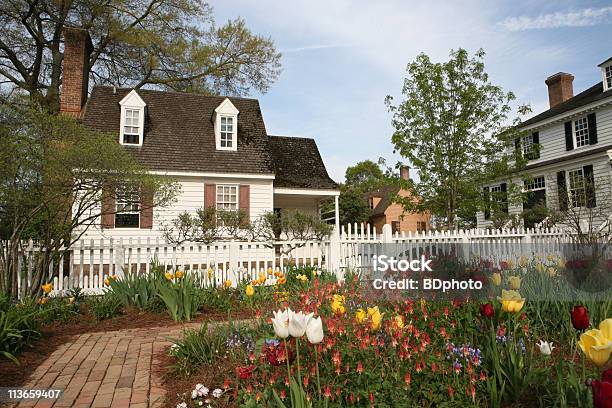 Temprano En La Mañana De Williamsburg Virginia Foto de stock y más banco de imágenes de Williamsburg - Virginia - Williamsburg - Virginia, Virginia - Estado de los EEUU, Colonial