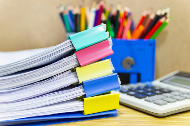 file folder and stack of business report paper file on the table in a work office - pile of newspapers audio imagens e fotografias de stock