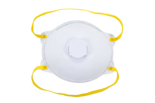 人工呼吸器マスクは、白い背景で隔離。絶縁防護マスク - gauze healthcare and medicine disposable bandage ストックフォトと画像
