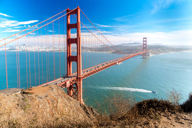 golden gate bridge  - golden gate bridge san francisco county san francisco bay bay stock-fotos und bilder