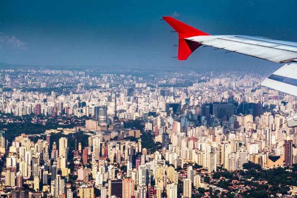 sao paulo, sp, brazil-3,500 feet over the region of the sumaré neighborhood with avenida paulista - 3500 imagens e fotografias de stock