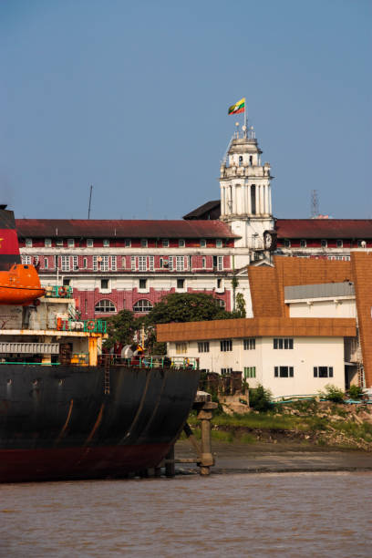 istock Ships in front of the old Customs House in Yangon 1136669277