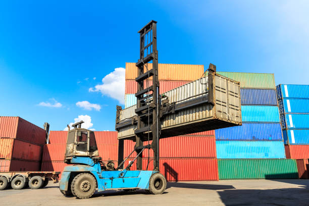 7,700+ Shipping Container Yard Stock Photos, Pictures & Royalty-Free ...