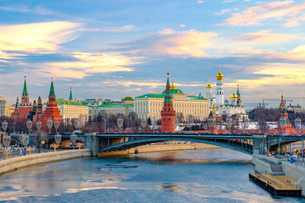 istock Morning city landscape with on Moscow Kremlin. 1136748830