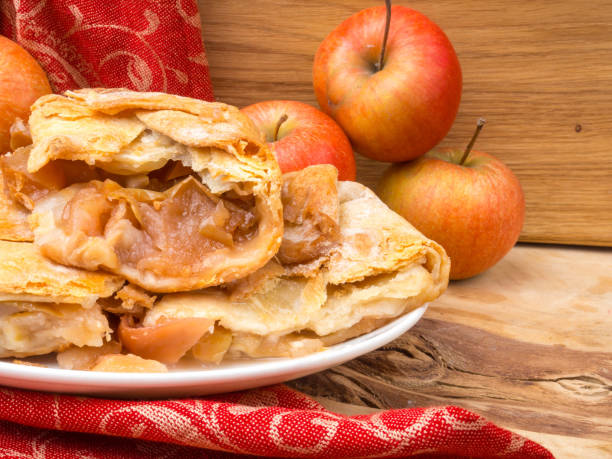 istock Homemade Organic Apple Pie Dessert Ready to Eat 1136750963