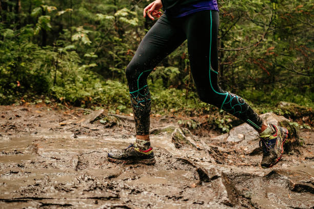 dirty feet woman runner