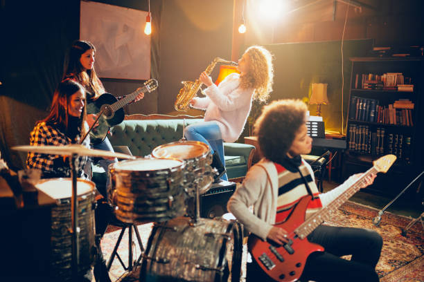 istock Girls playing jazz music. 1136834491