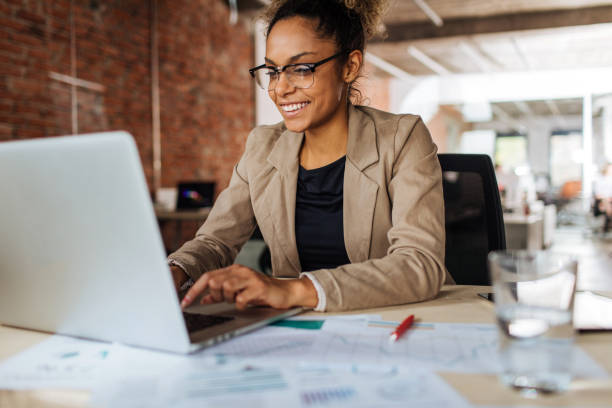 istock Women in the office 1136846237