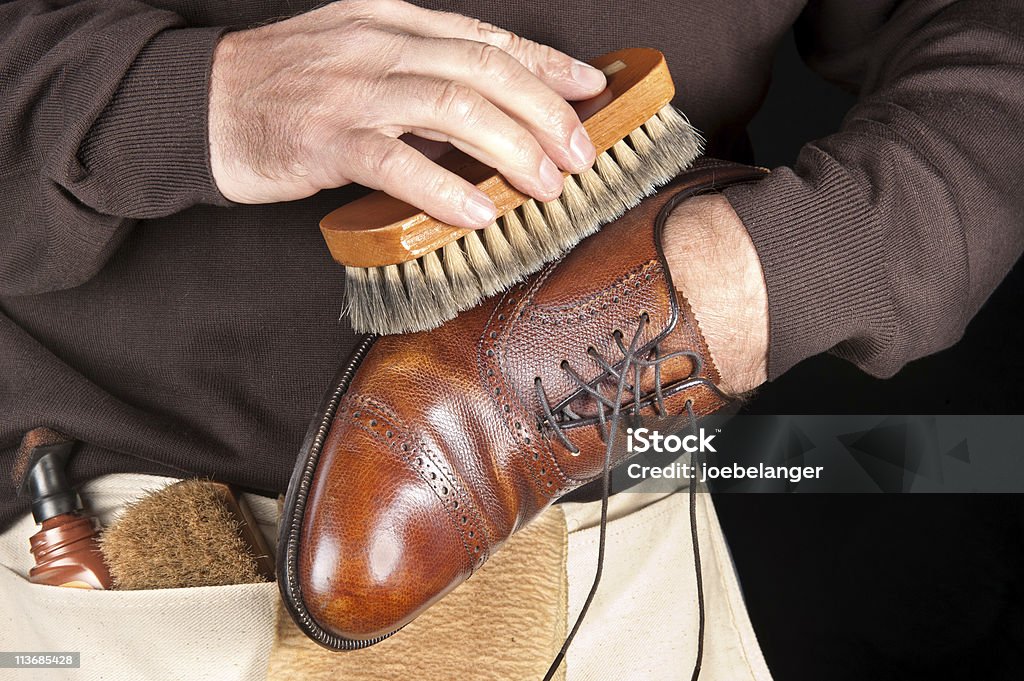 Lucido da scarpe - Foto stock royalty-free di Lucidatura scarpe