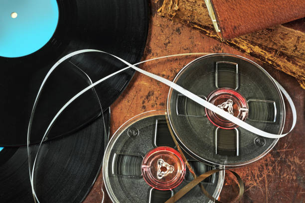 istock Gramophone records and tape in retro style 1136885807