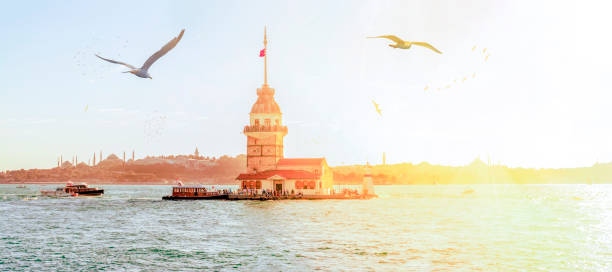istock Maiden's Tower in istanbul, Turkey 1136890356