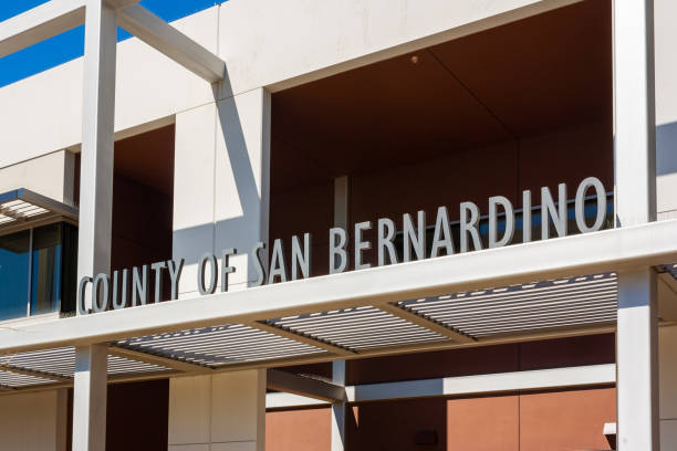 county of san bernardino - high desert government center - san bernardino imagens e fotografias de stock