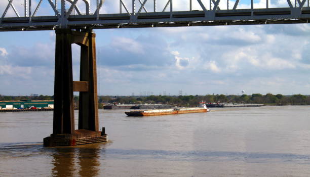 istock New Orleans, US-90 Crescent City Connection Bridge 1136923204