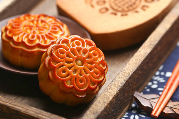 istock Chinese mid autumn festival moon cake 1136937635