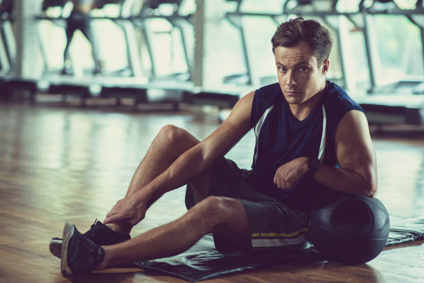 istock Handsome young sporty man 1136995733