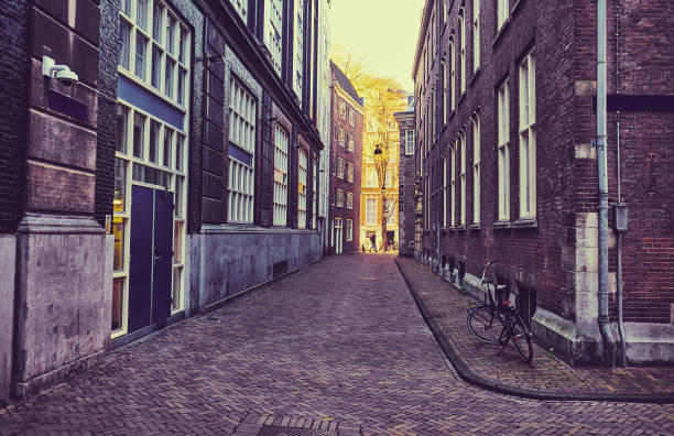 istock Amsterdam brick street 1137017224
