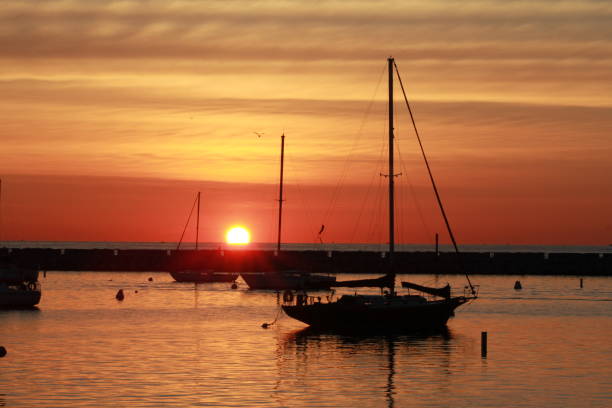 istock Sunrise over the breakwater 1137039957