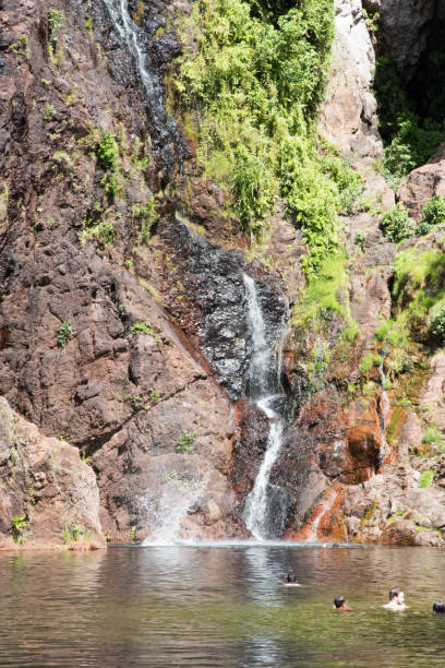 каскадный водопад ванги - wangi falls стоковые фото и изображения