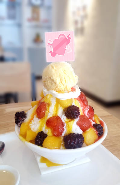 Bing su: Korean shaved ice dessert