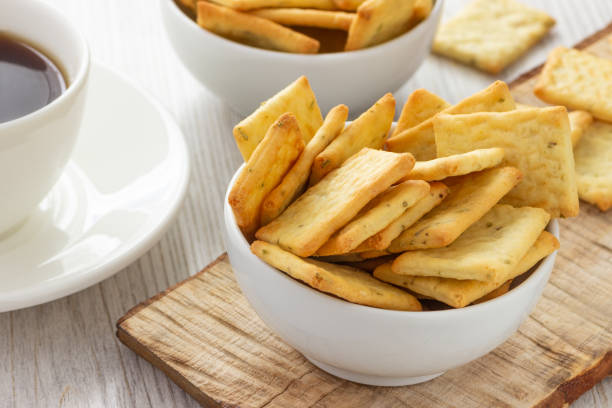 istock Dry salty cracker cookies and coffee 1137096342