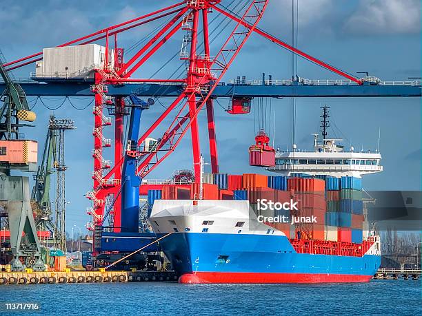 Recipiente Navio De Carga - Fotografias de stock e mais imagens de Atividade Física - Atividade Física, Atracado, Canal - Mar