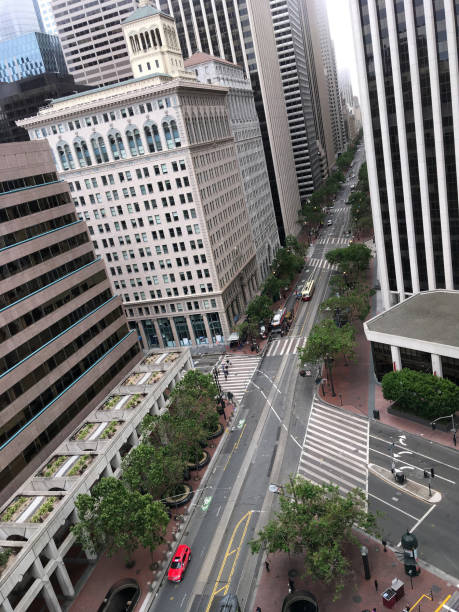 istock Big city street I 1137195387