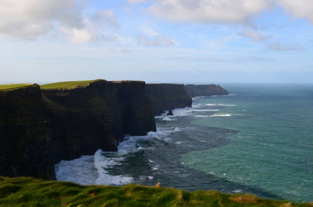 istock Gorgeous Scenic Cliffs of Moher in Ireland 1137233976