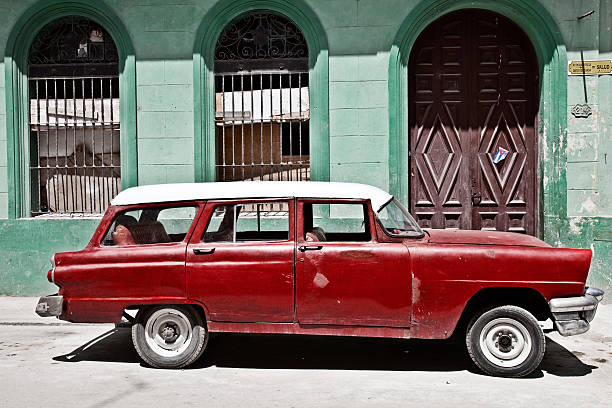 istock streets of havana 113725842