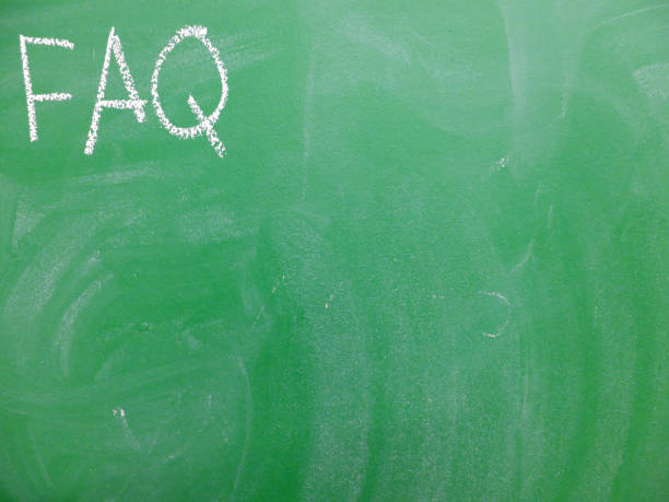 Abbreviation FAQ (frequently asked questions) written on a green, relatively dirty chalkboard by chalk. Located in the upper left corner of the image making space for some message or note on the board. Computer and internet slang, background. abreviación faq (preguntas más frecuentes) escrita en una pizarra verde, relativamente sucia por tiza. situado en la esquina superior izquierda de la imagen haciendo espacio para algún mensaje o nota en la pizarra. computadora y jerga de internet, antec