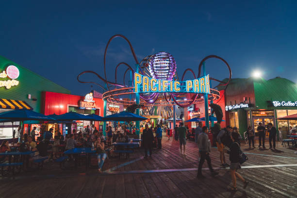 pacific park entrance in santa monica pier, los angeles - santa monica pier beach panoramic santa monica imagens e fotografias de stock