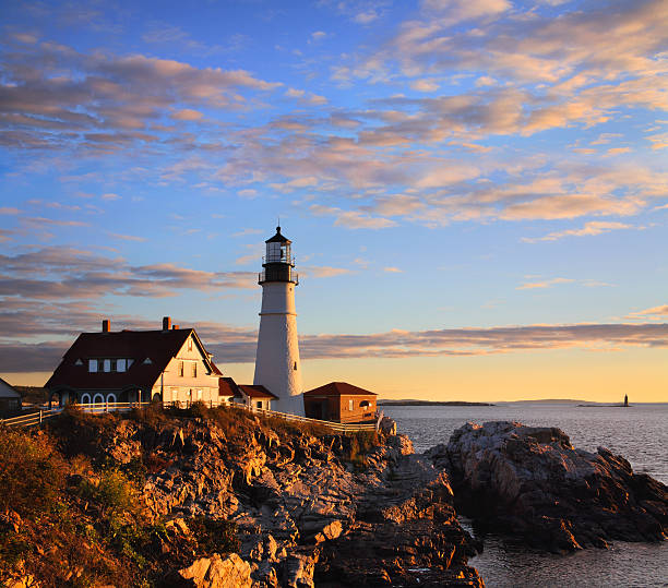 istock Morning At The Portland Head 113728074