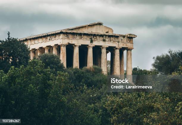 Photo libre de droit de Ruines Du Temple De Hephaestusagora Antiqueathènesgrèce banque d'images et plus d'images libres de droit de Athènes