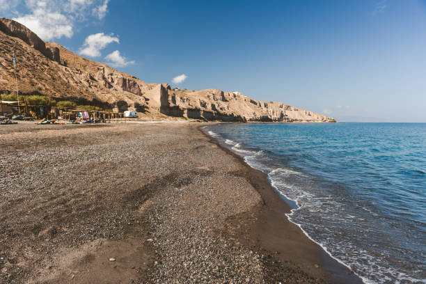 istock Exo Gialos Beach in Santorini Greece 1137306352