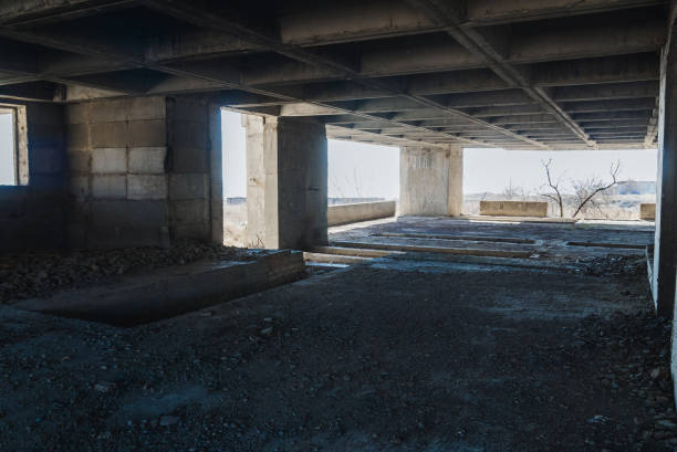 istock Abandoned building unfinished concrete building 1137344496