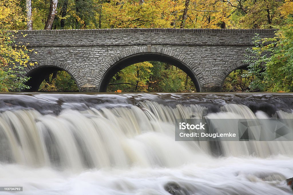 Каменный мост - Стоковые фото Арка - архитектурный элемент роялти-фри