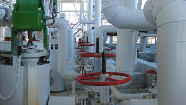 istock Equipment for primary oil refining. 1137364669