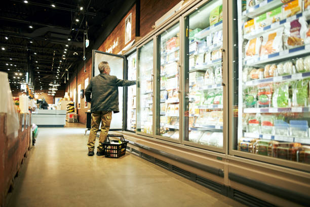 potrzebuję niektórych z tych - supermarket groceries shopping healthy lifestyle zdjęcia i obrazy z banku zdjęć