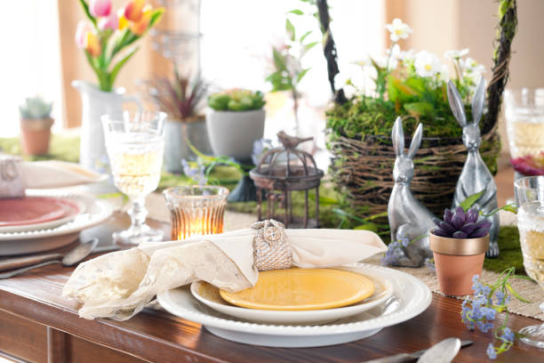 repas de pâques - retro revival food easter napkin photos et images de collection