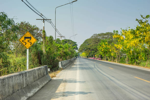 istock slipery road traffic sign 1137547975