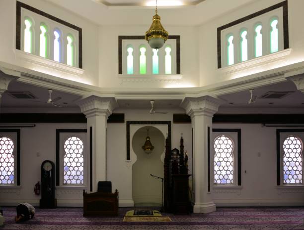 Kuala Lumpur, Malaysia: Masjid Jamek - Sultan Abdul Samad Jamek Mosque, built in 1909 during the British colonial period - mirhab indicating the quibla, the direction of prayer and the minbar, a pulpit where the prayer leader delivers sermon - Friday Mosque