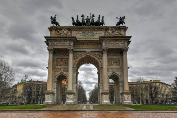 istock Arc of Peace - Milan, Italy 1137564589