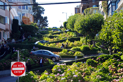 San Francisco, California, 09/24/2009\nsteep winding stretch of famous Lombard Street in San Francisco