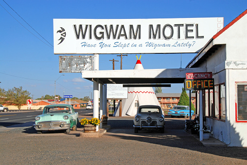 Holbrook, Arizona, 10/05/2009
Famous Wigwam Motel at Route 66 in Holbrook with vintage cars