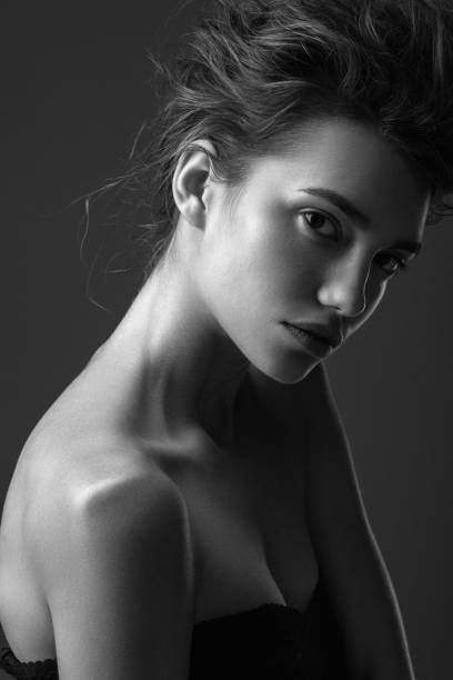 istock Beautiful woman 1137628187