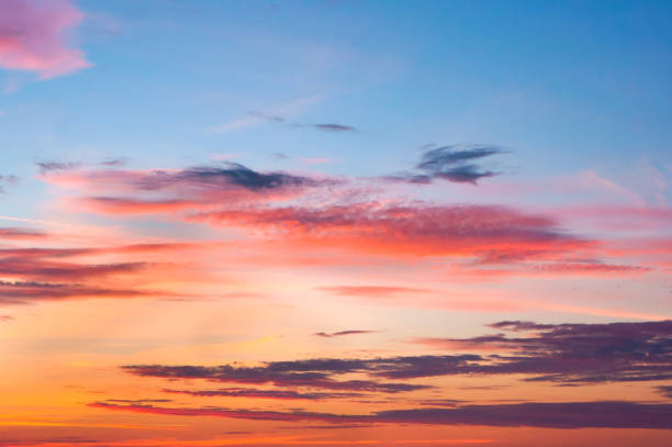 istock purple pink sky, purple sky at sunset 1137632384