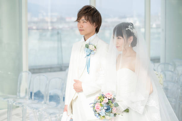 istock Wedding groom and bride 1137684247