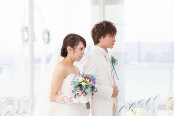 istock Wedding groom and bride 1137684305